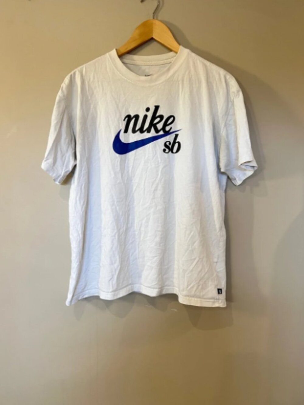 Nike White Short-Sleeve T-Shirt with Blue